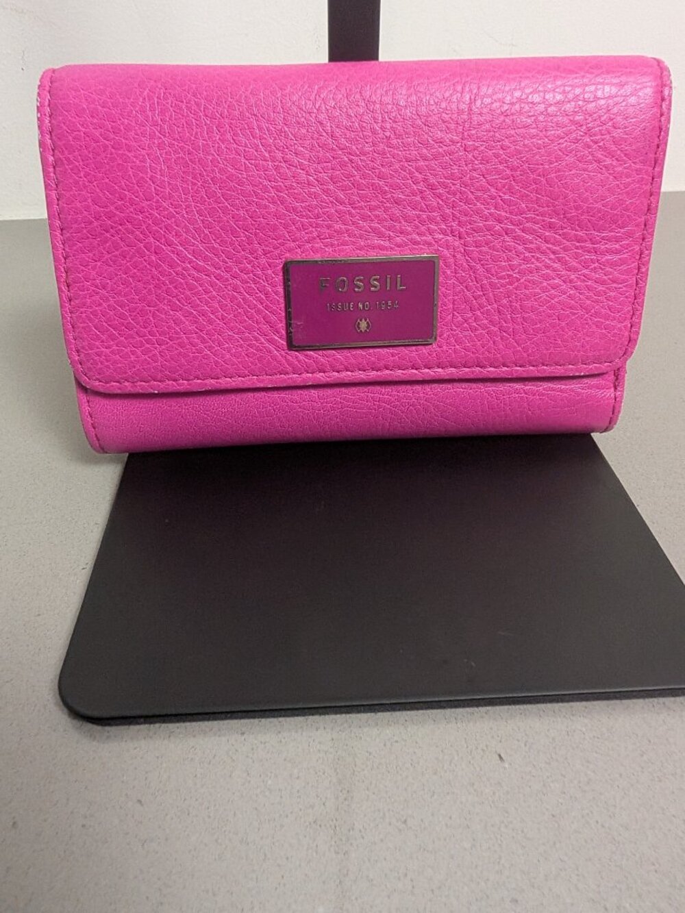Pink Leather Fossil Trifold Wallet Womens - Picture 13 of 13
